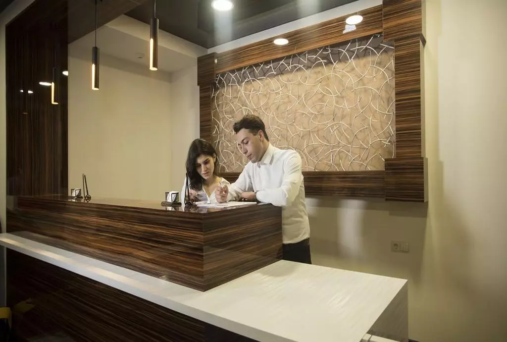 hotel gallery inn tbilisi_shabavizparvaz_08.jpg